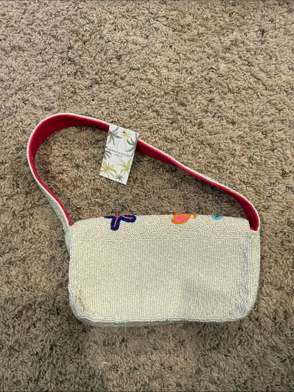 Multiple Fish Motif Beaded Purse - Picture 2 of 2